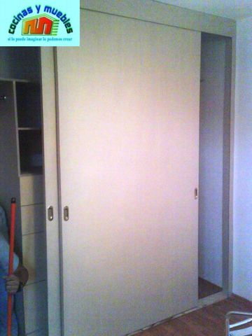 closets economico en melamina llama al 42119803
www.cocinasymuebles.com