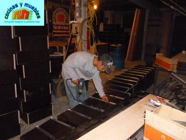 closets minimalista economico llama 42119803 www.cocinasymuebles.com