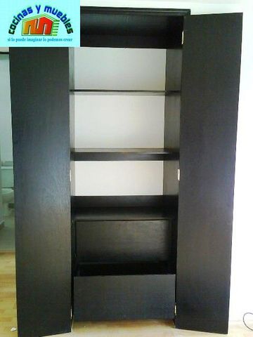 closets economico en melamina llama al 42119803
www.cocinasymuebles.com