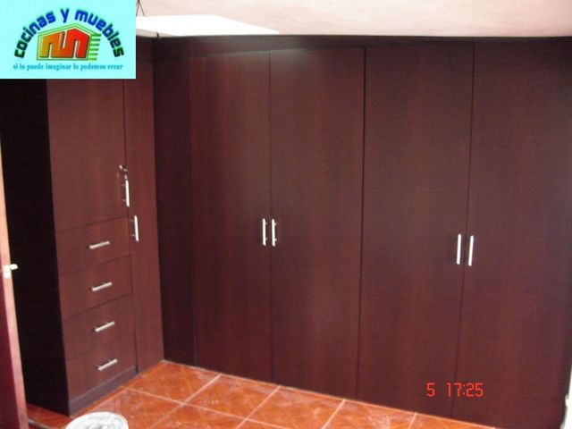 closets minimalista economico llama 42119803 www.cocinasymuebles.com
