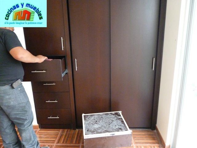 closets minimalista economico llama 42119803 www.cocinasymuebles.com