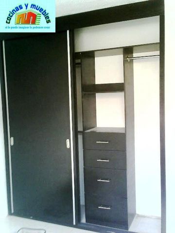 closets economico en melamina llama al 42119803
www.cocinasymuebles.com
